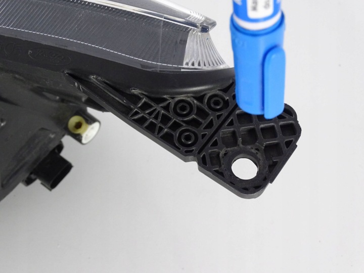 PHARE AVANT DROITE FORD FOCUS MK4 NOIR LED