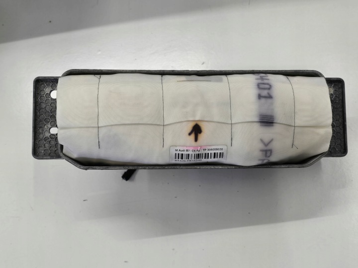 AUDI A6 C6 06R TABLEAU DE BORD COURROIES AIRBAG 4F1857041R