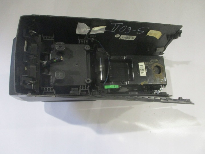 VOLVO V60 ACCOUDOIR 39819457