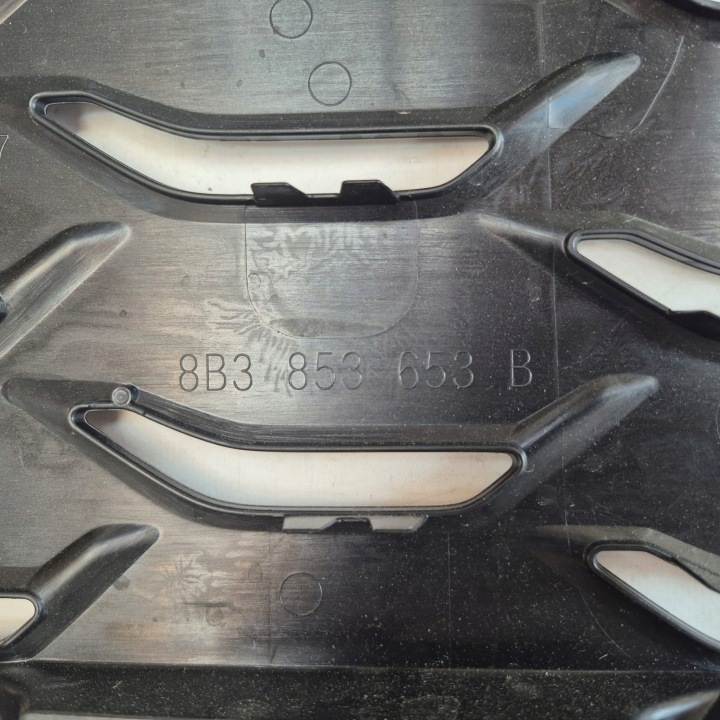 AUDI A5 S5 B10 8B3 24- GRILLE CALANDRE RADIATEUR 8B3853653B