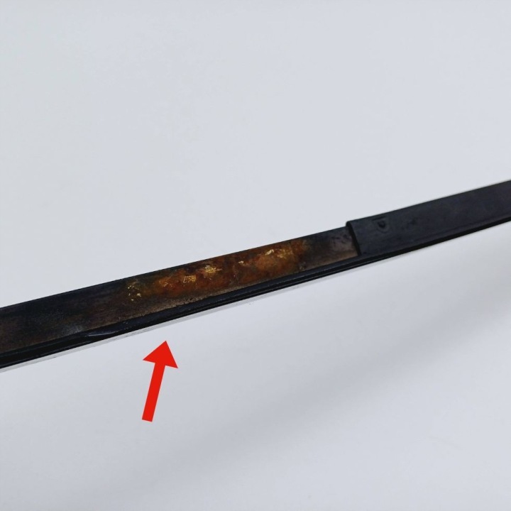 MOULURE PARE-BRISE DROIT AVANT AUDI A6 C5 LAK. LX7Z 4B5854328B NR220