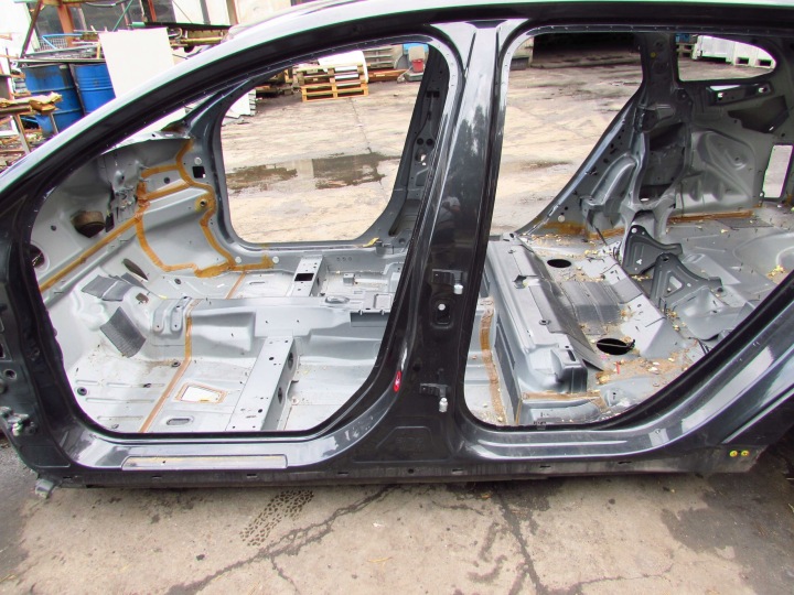 VOLVO S60 II V60 10-17 POTEAU SEUIL BRODERIE GAUCHE 492-46 POMORSKIE