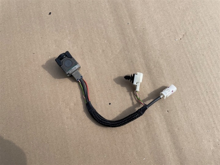 CAMÉRA MARCHE ARRIÈRE DANS COUVERCLE DE COFFRE ARRIÈRE A2469052303 MERCEDES W246 DANS 246 LIFT