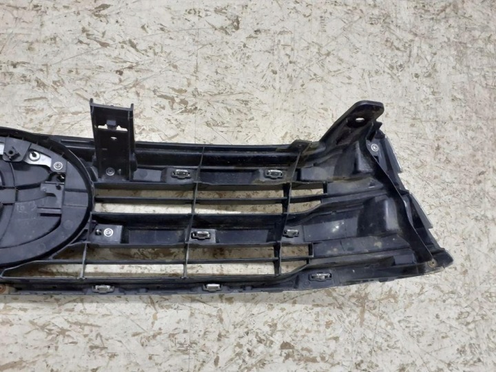 GRILLE CALANDRE TOYOTA HILUX 2015-2018R 53111-0K720