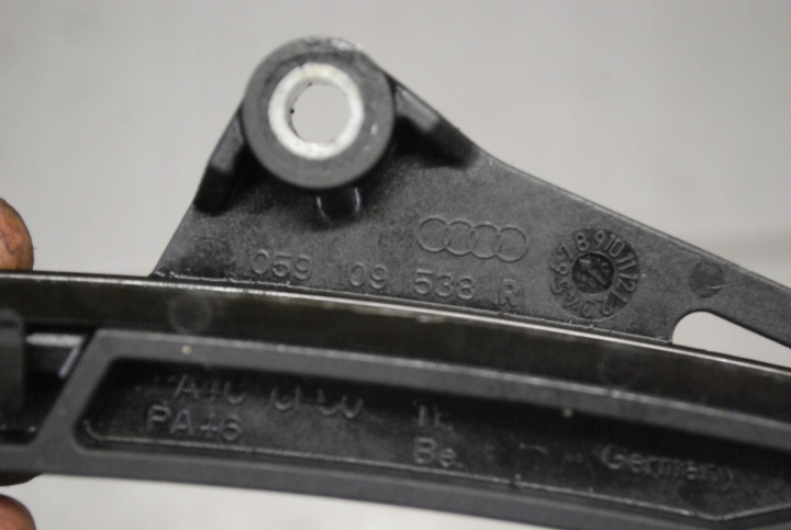 GLISSIÈRE GUIDE DISTRIBUTION 3.0 TDI CRT 059109538R