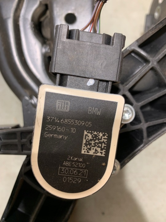 PÉDALE FREINS BMW AUTOMATE OE 6866485 6855309