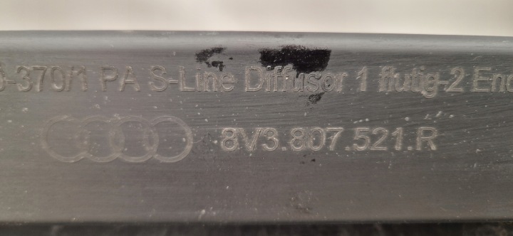 AUDI A3 8V3 S-LINE DIFFUSEUR DOUBLURE PARE-CHOCS ARRIÈRE
