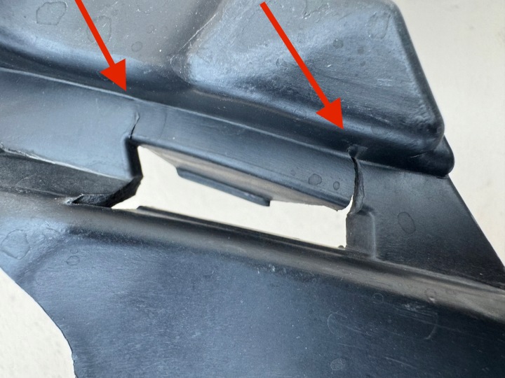 MERCEDES S-KLASA W223 20R- GLISSIÈRE PARE-CHOCS GAUCHE AVANT A2238856304