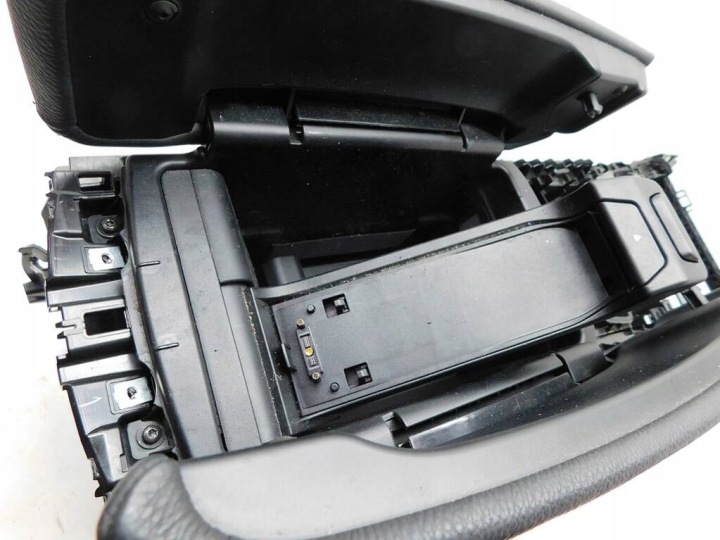 BMW X5 F15 X6 F16 M50D 15R ACCOUDOIR 9252117