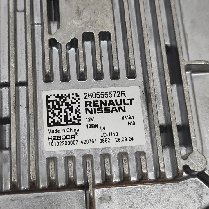 MODULE DE COMMANDE D'ÉCLAIRAGE LED RENAULT AUSTRAL 260555572R 32053617 1.2L 146KW 2025