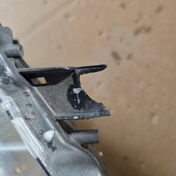 PHARE AVANT GAUCHE TOYOTA COROLLA E16 E18 2013-2019R 81150-02L70
