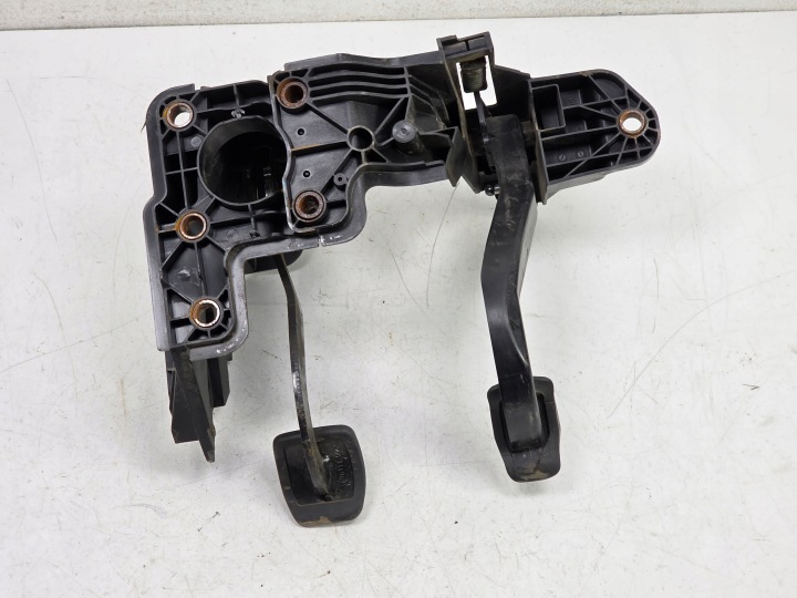 MASTER III 3 10- 2.3 DCI SUPPORT PÉDALES ADHÉRENCE FREINS 8200672233 1W