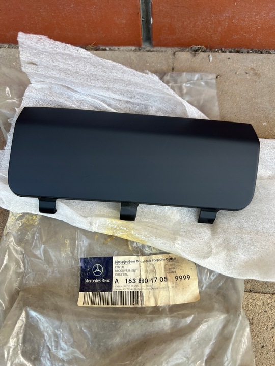 MERCEDES W163 BLIND PLUG TOW BAR REAR A1638801705 photo 1 - milautoparts-fr.ukrlive.com