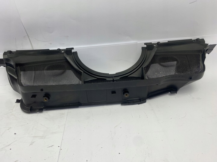 DOUBLURE DE PASSAGE DE ROUE ENSEMBLE MERCEDES W124 1985-1993 1246200778 1246283307 1246200978