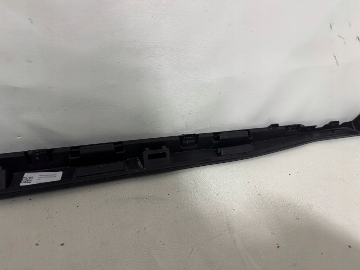 VW GOLF VIII 8 R-LINE MOULURE SEUIL REVÊTEMENT DROITE 5H0853856