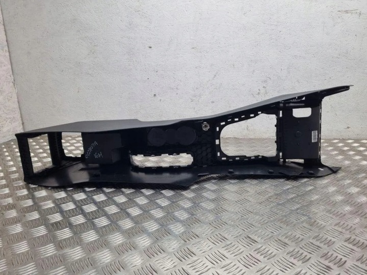 CONSOLE COCKPIT SKODA OCTAVIA III (5E3) 5E1863241C 1.4L 2016