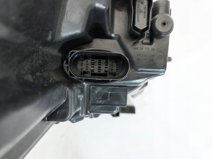 SKODA OCTAVIA IV PHARE GAUCHE COMPLET LED COMPLÈTE 5E4941015B