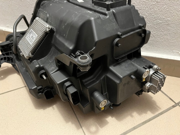 PHARE AVANT AVANT GAUCHE SKODA KAROK KAROQ LIFT COMPLET LED 21- 57B941035
