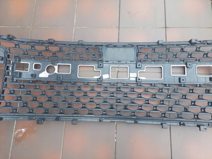 PARE-CHOCS GRILLE PARE-CHOCS GRILLE HYUNDAI STARIA