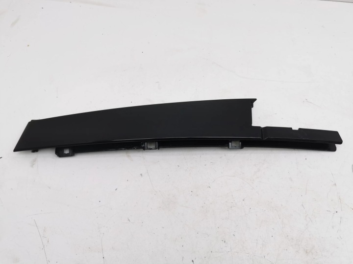 AUDI A1 DROITE CÔTÉ MOULURE JOINT D'ÉTANCHÉITÉ VITRES PORTES ARRIÈRE