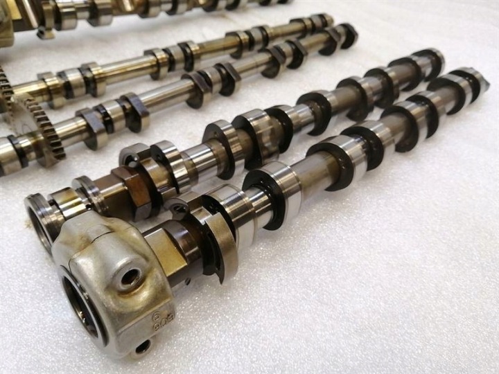BMW 5 SERIES F10 M5 M6 CAMSHAFT SET 11317604870 S63