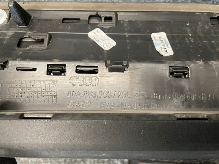 MOULURE PORTES GAUCHE CÔTÉ AVANT ARRIÈRE AUDI Q5 80A853959 80A853969