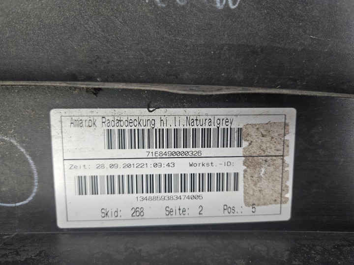 VW AMAROK I 09 MOULURE REVÊTEMENT SUR AILE ARRIÈRE GAUCHE 2HH853817 PEINTURE LH7W