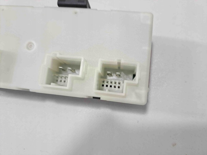 MODULE COUVERCLES DE COFFRE ARRIÈRE BMW 9852925 3.0L GASOLINE 2023