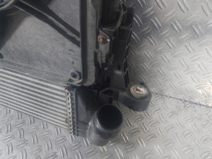 TRAFIC III VIVARO 15- RADIATEUR ENSEMBLE 1.6 214816680R