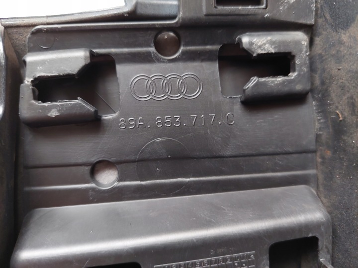 MOULURE GARDE-BOUE GAUCHE AVANT AUDI Q4 E-TRON 89A