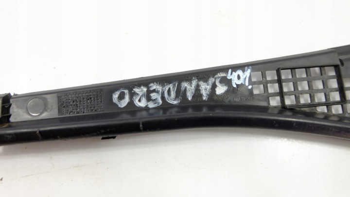 DACIA SANDERO I DOUBLURE DE PASSAGE DE ROUE GAUCHE DROIT 8200825457 8200294316