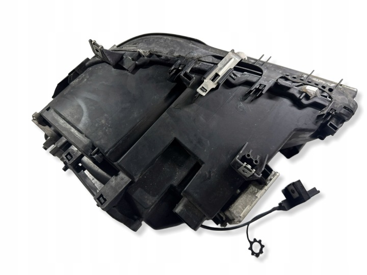 PROJECTEUR AVANT CÔTÉ DROITE BMW 7 F01 F02 F03 F04 7228432