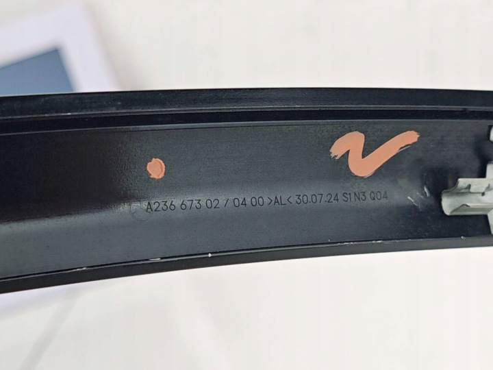 MERCEDES CLE C236 MOULURE VITRES DROIT ARRIÈRE A2366730400