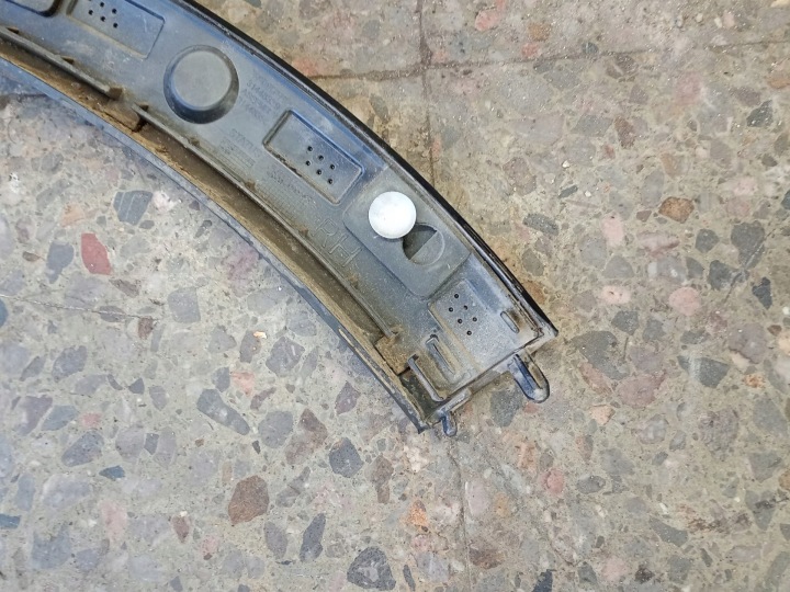 VOLVO XC40 MOULURE GARDE-BOUE ARRIÈRE 2022 SUV 4/5DR 31448329 (22-24)