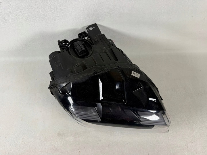 PORSCHE TYCAN 9J1 19- PHARE DROITE AVANT AVANT