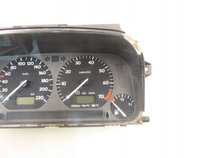 COMPTEUR VW GOLF III (1H5) 1.6 1H0919880 6160634001