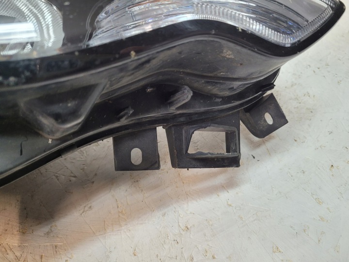 FIAT TIPO II 15- PHARE DROITE AVANT AVANT PROJECTEUR ORDINAIRE 52145159