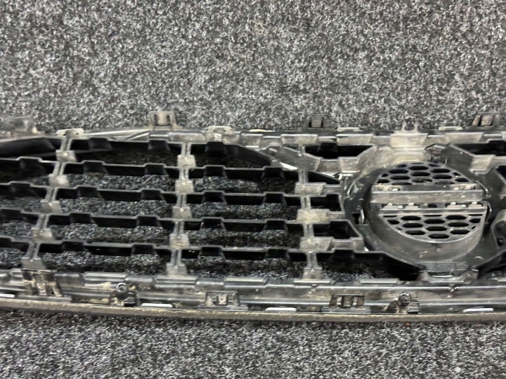 VOLVO S60 V60 III 18-22 GRILLE CALANDRE PARE-CHOCS AVANT ORIGINAL VOLVO S60 V60