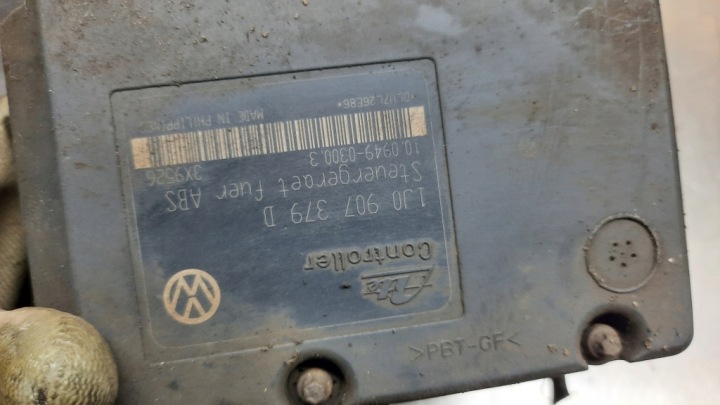 POMPE ABS AUDI A3 8L 98R 1.6B HAYON 3D 1J0907379D