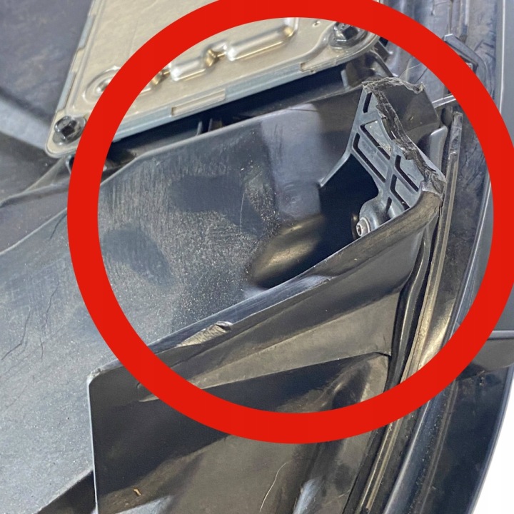 FORD EXPLORER VI 2020 GAUCHE CÔTÉ PHARE AVANT