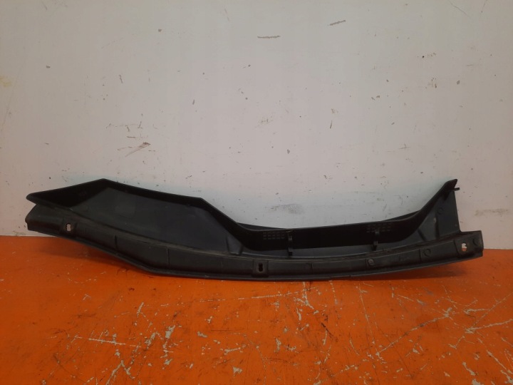 RENAULT MEGANE SCENIC II 03-06 DOUBLURE DE PASSAGE DE ROUE GAUCHE 8200183140 OV460