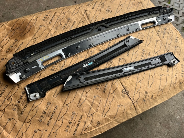 AUDI A5 8T CABRIO MOULURE BAGUETTES VITRES DROIT GAUCHE AVANT 8F B8 TOITS