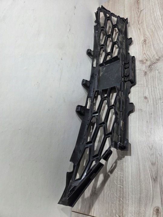 GRILLE PARE-CHOCS AVANT CENTRALE GRILLE KIA SPORTAGE V 5 GT-LINE 86531-R2CB0