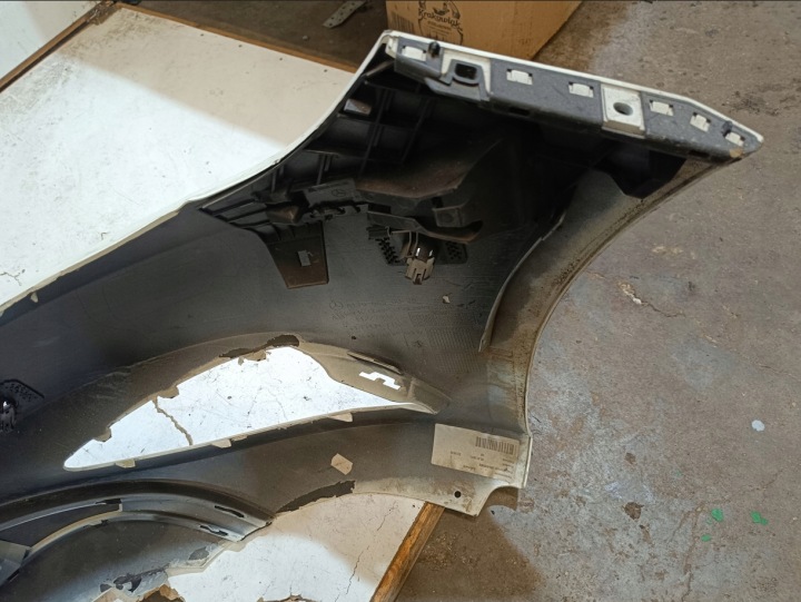 PARE-CHOCS GRILLE MERCEDES W176 AVANT NR W187