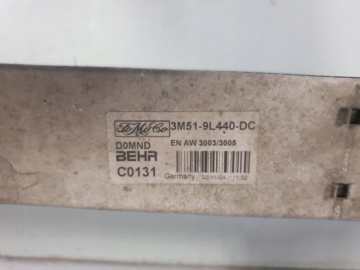 VOLVO S40 II V50 2.5 T5 ÉCHANGEUR AIR-AIR RADIATEUR