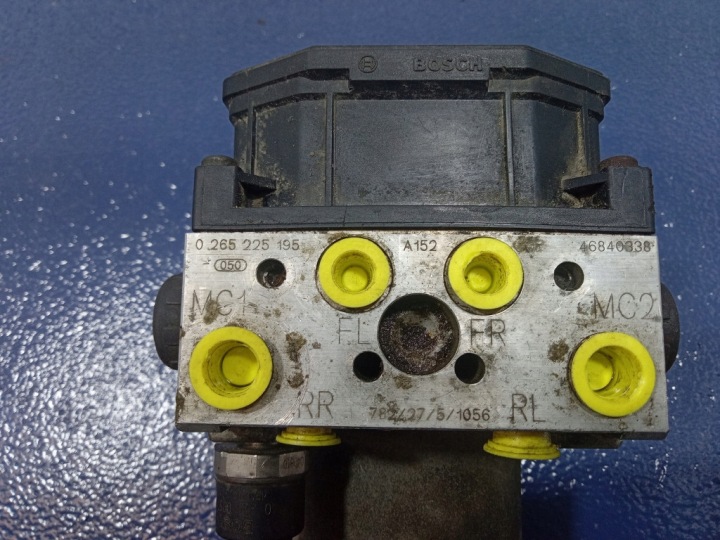 ALFA ROMEO 166 LIFT 2.4 JTD POMPE ABS ESP 0265225195 46840338