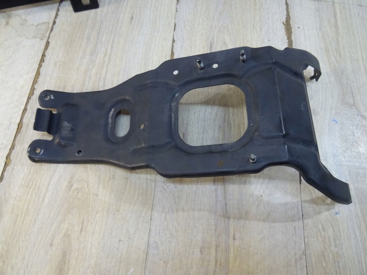 MERCEDES GLE W167 PANNEAU AVANT A1676206601 POUTRE LLU JALOUSIE