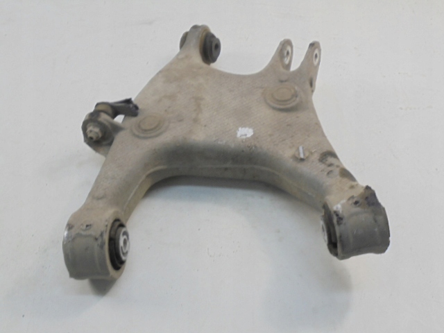 BMW 5 F10 BRAS DE SUSPENSION INFÉRIEUR ARRIÈRE GAUCHE BERLINE 4D 528 2,0B 33,32 6865899
