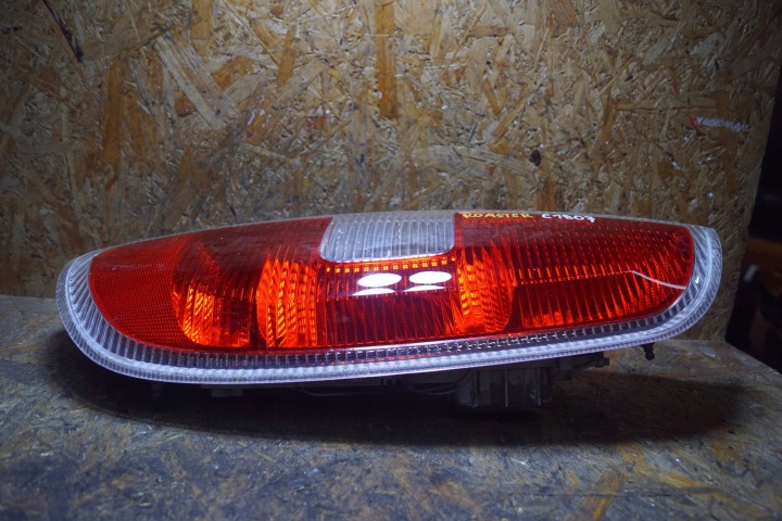 SKODA ROMSTER PHARE DROIT ARRIÈRE (S1807)