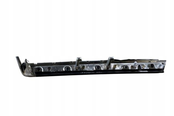MOULURE DÉCORATIVE FLANC AVANT DROITS PORTES PORSCHE CAYENNE (92A)